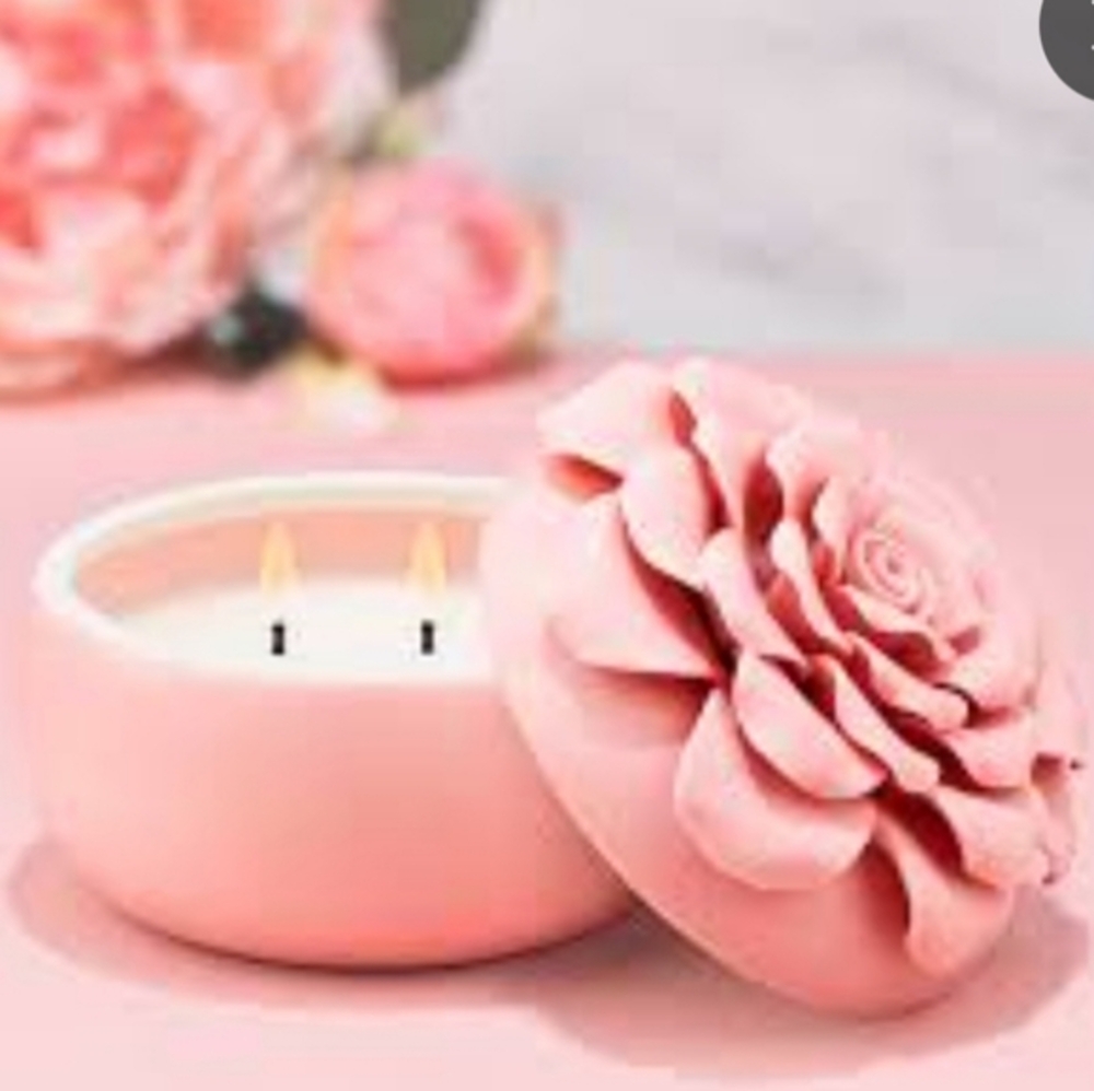 🌸Sugar Blossom Candle🌸 (🚫No Jewelry)
